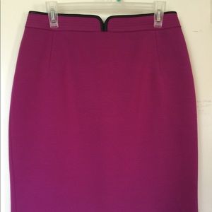 Tahari Pencil skirt